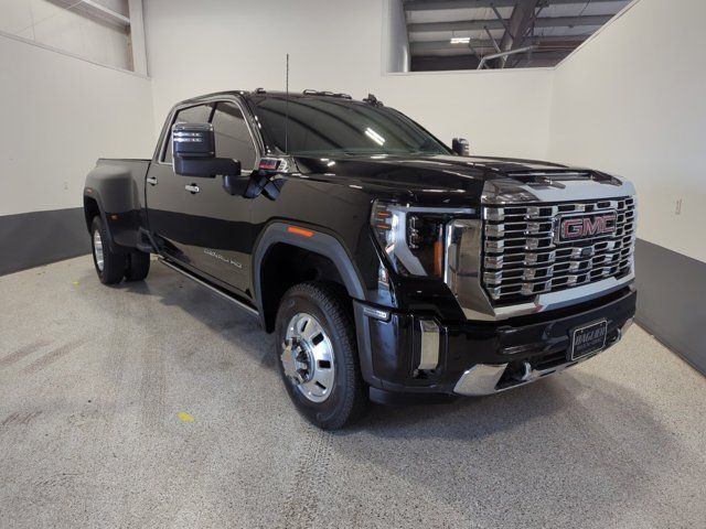 2024 GMC Sierra 3500HD Denali