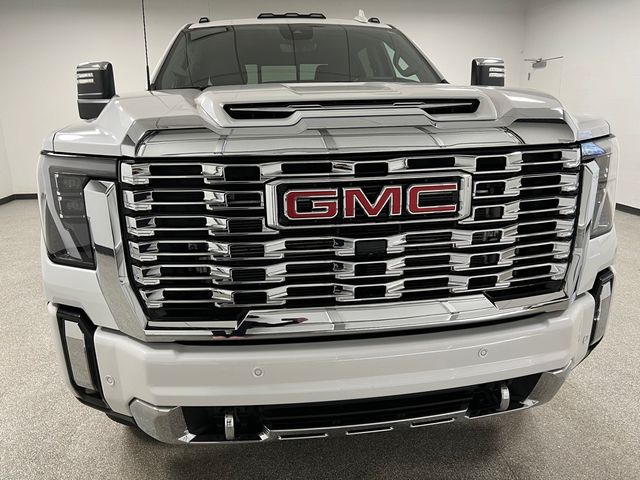 2024 GMC Sierra 3500HD Denali