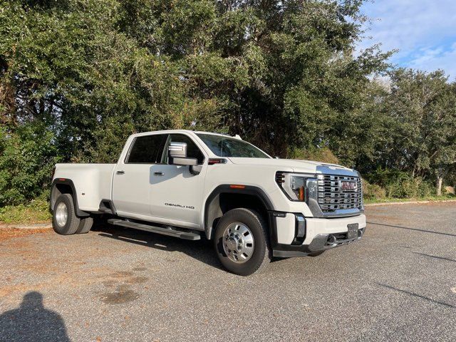 2024 GMC Sierra 3500HD Denali