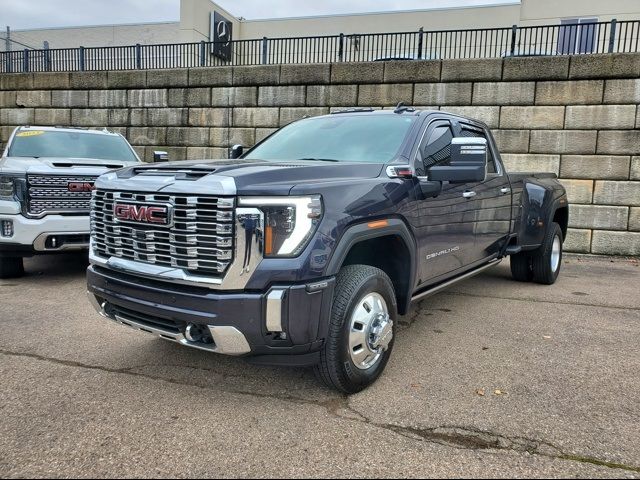 2024 GMC Sierra 3500HD Denali