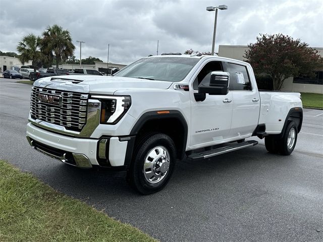 2024 GMC Sierra 3500HD Denali