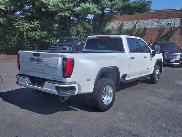 2024 GMC Sierra 3500HD Denali