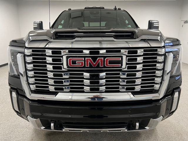 2024 GMC Sierra 3500HD Denali