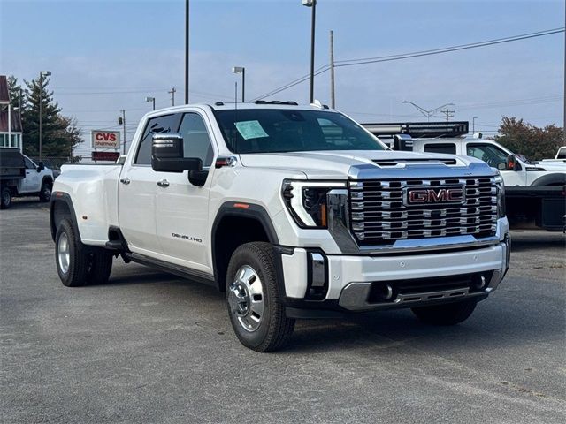 2024 GMC Sierra 3500HD Denali