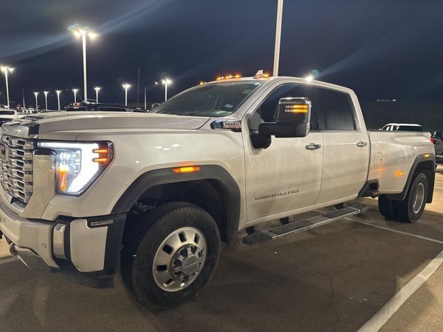 2024 GMC Sierra 3500HD Denali