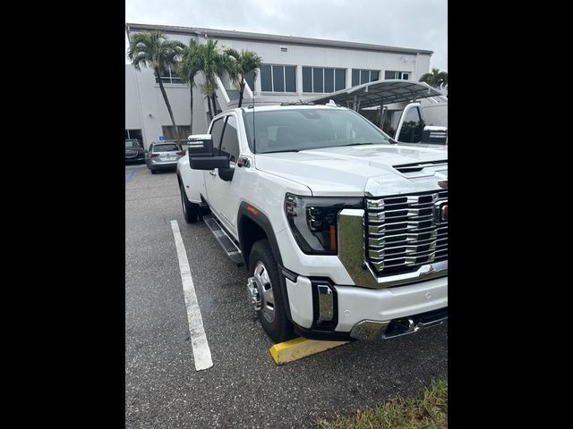 2024 GMC Sierra 3500HD Denali