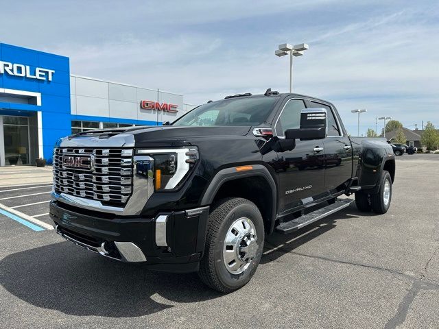 2024 GMC Sierra 3500HD Denali