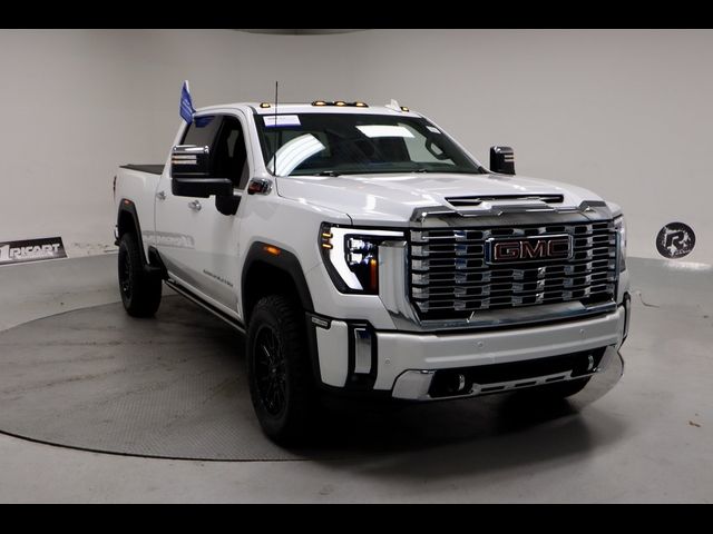 2024 GMC Sierra 3500HD Denali