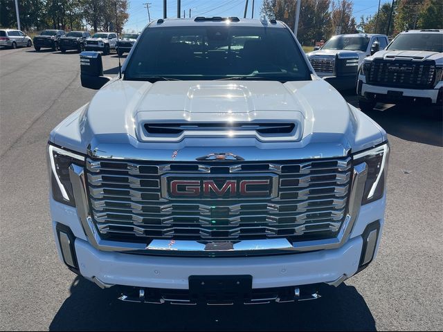 2024 GMC Sierra 3500HD Denali