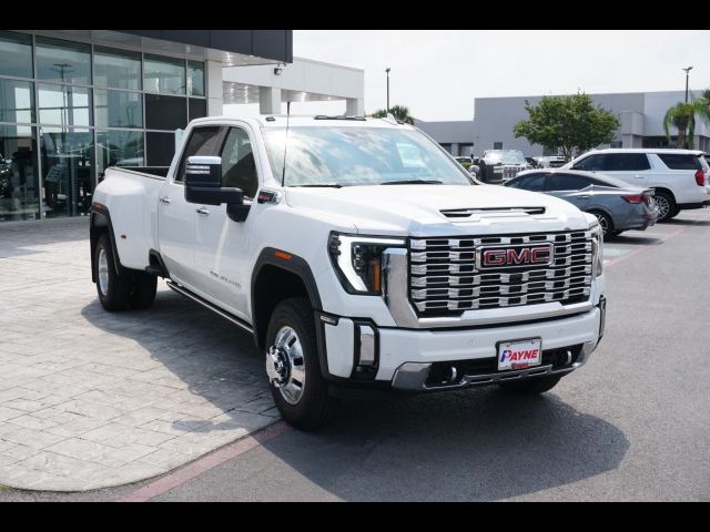 2024 GMC Sierra 3500HD Denali