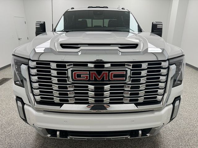 2024 GMC Sierra 3500HD Denali