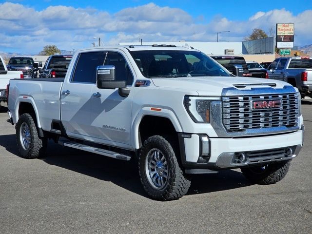 2024 GMC Sierra 3500HD Denali