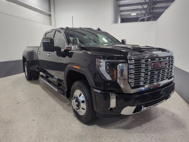 2024 GMC Sierra 3500HD Denali