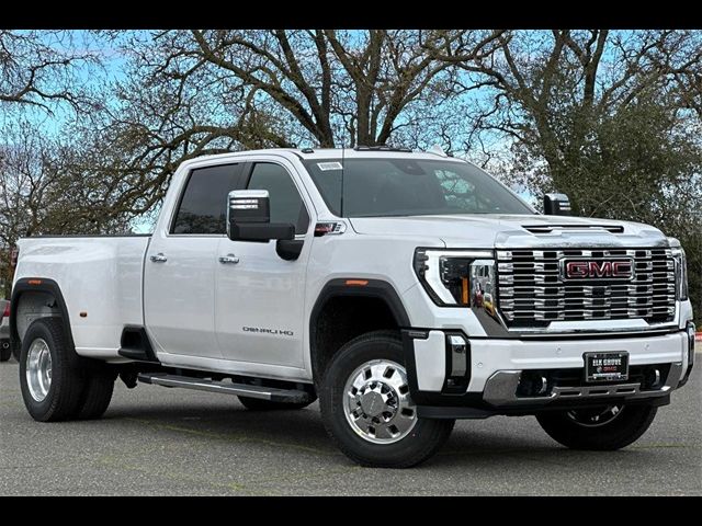 2024 GMC Sierra 3500HD Denali