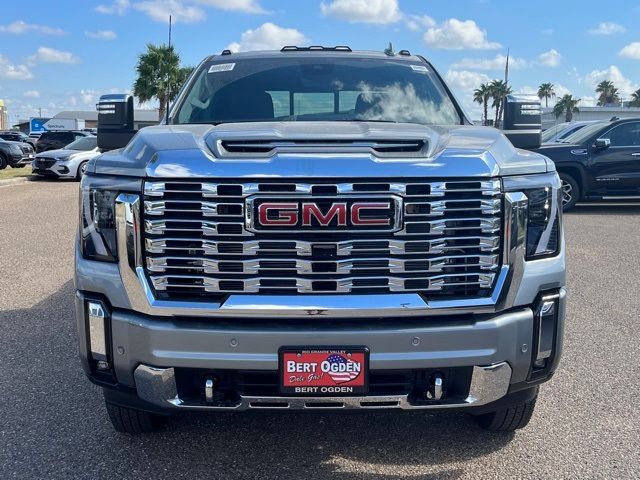 2024 GMC Sierra 3500HD Denali