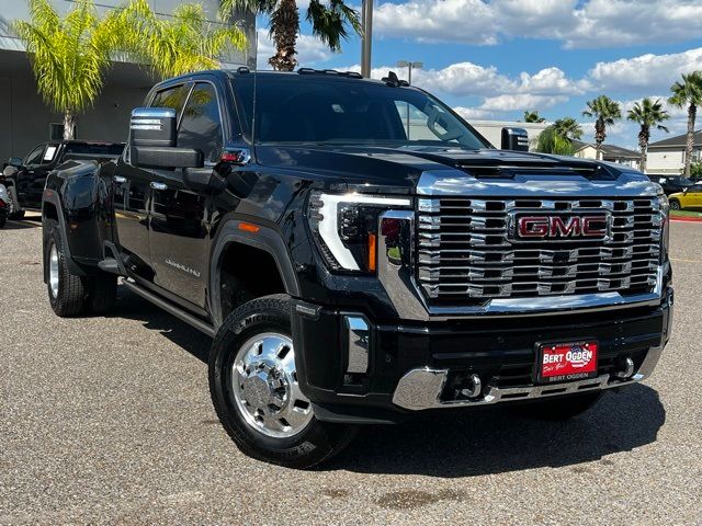 2024 GMC Sierra 3500HD Denali