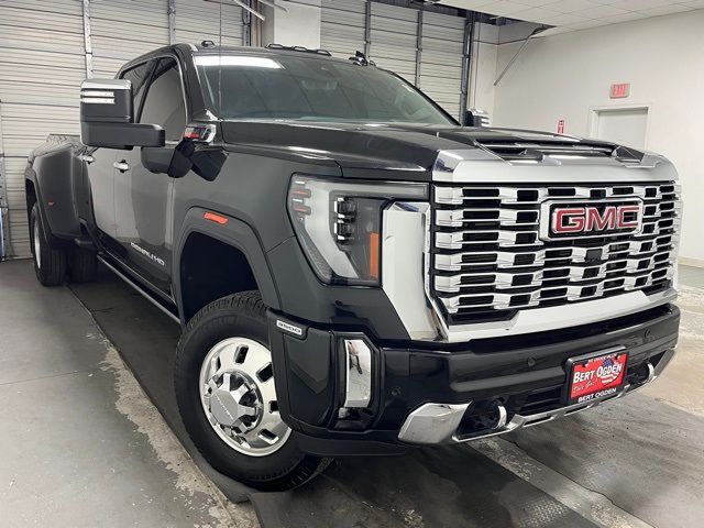 2024 GMC Sierra 3500HD Denali