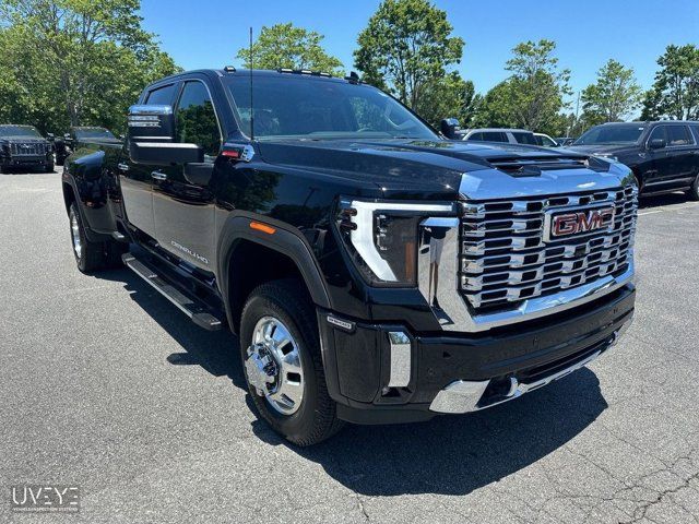 2024 GMC Sierra 3500HD Denali