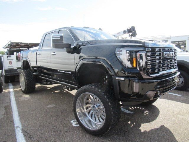 2024 GMC Sierra 3500HD Denali Ultimate