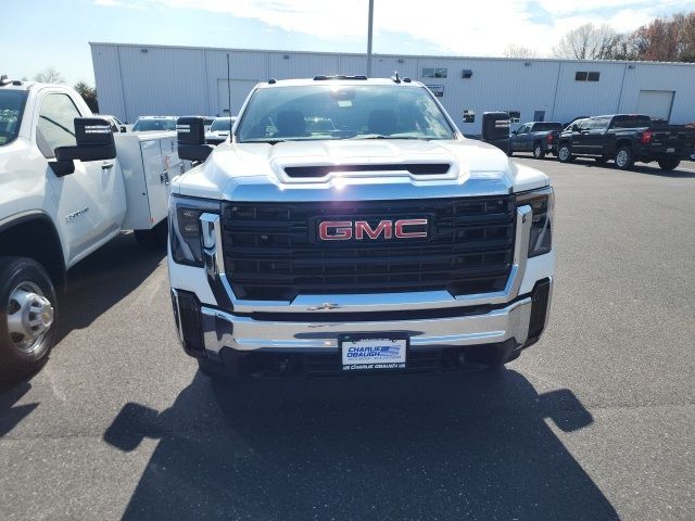 2024 GMC Sierra 3500HD Pro