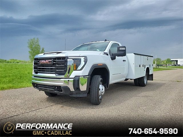 2024 GMC Sierra 3500HD Pro