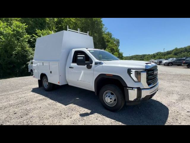 2024 GMC Sierra 3500HD Pro