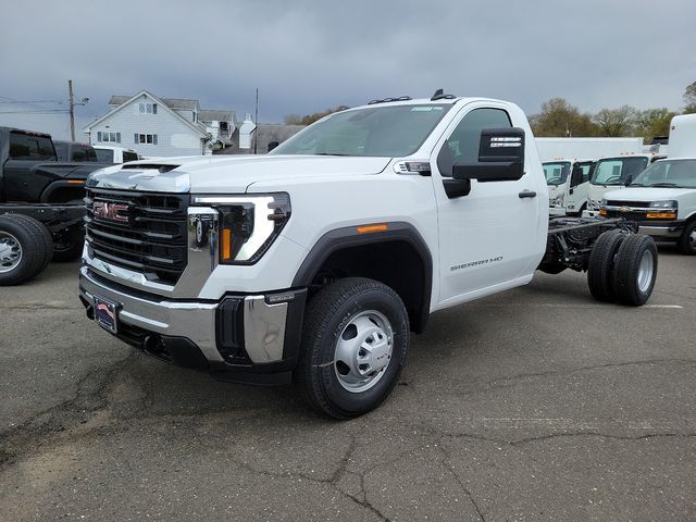 2024 GMC Sierra 3500HD Pro