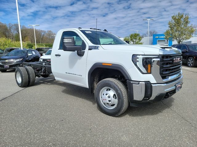 2024 GMC Sierra 3500HD Pro