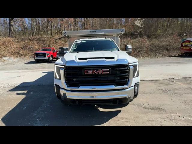 2024 GMC Sierra 3500HD Pro