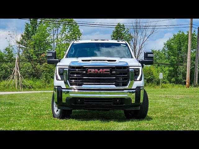 2024 GMC Sierra 3500HD Pro