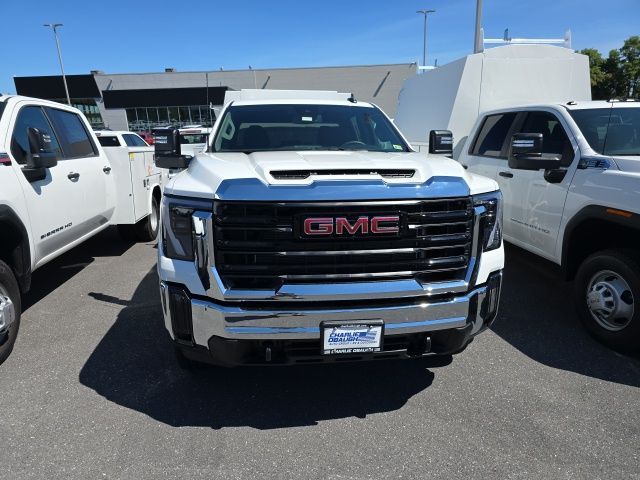 2024 GMC Sierra 3500HD Pro