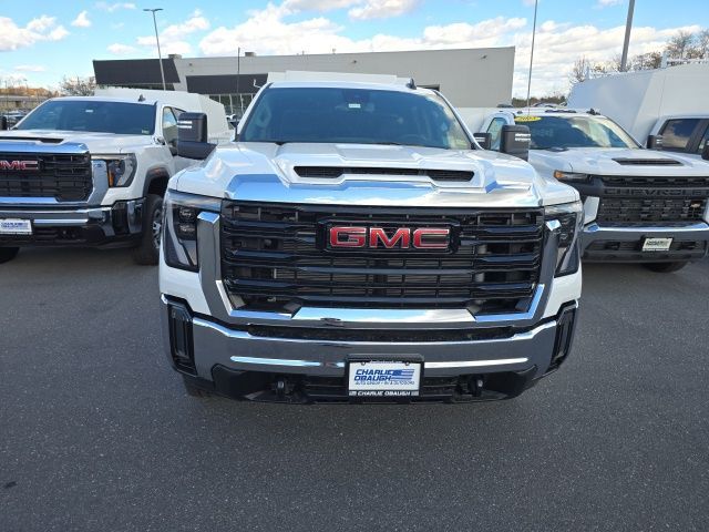 2024 GMC Sierra 3500HD Pro