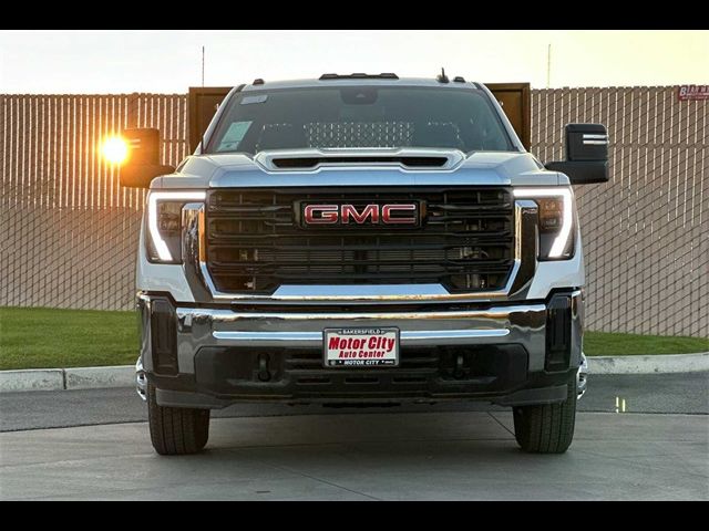 2024 GMC Sierra 3500HD Pro