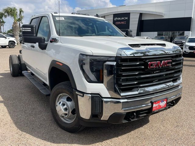 2024 GMC Sierra 3500HD Pro