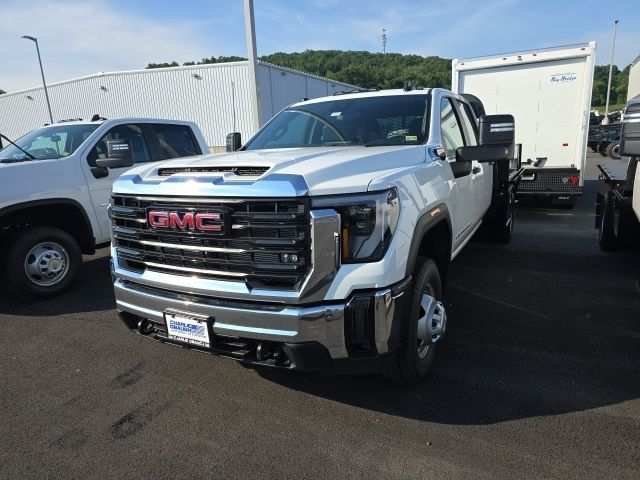 2024 GMC Sierra 3500HD Pro