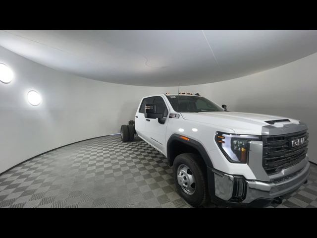 2024 GMC Sierra 3500HD Pro