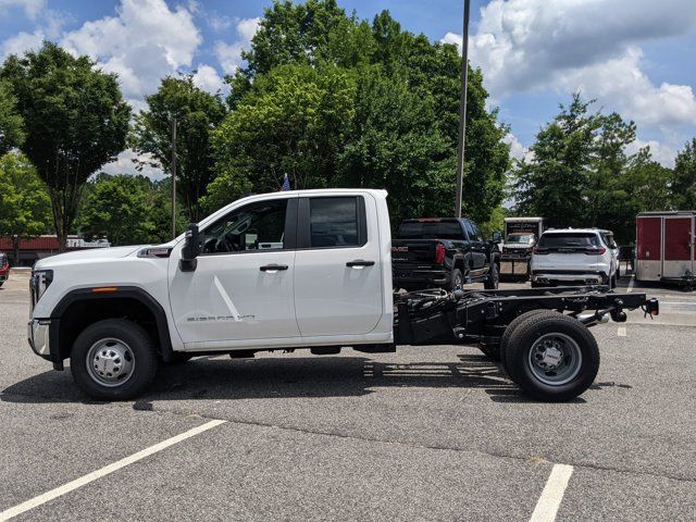 2024 GMC Sierra 3500HD Pro