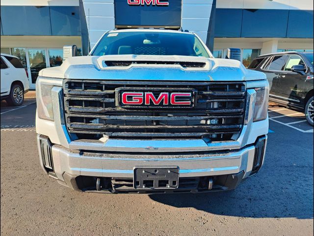 2024 GMC Sierra 3500HD Pro