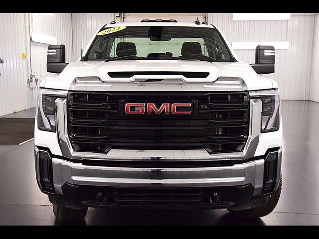 2024 GMC Sierra 3500HD Pro