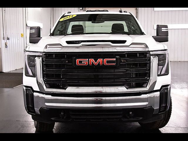 2024 GMC Sierra 3500HD Pro