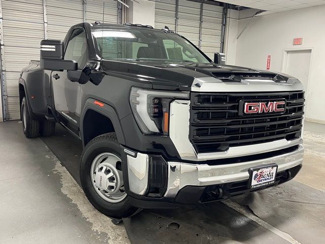 2024 GMC Sierra 3500HD Pro