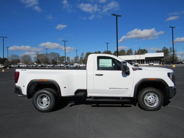 2024 GMC Sierra 3500HD Pro