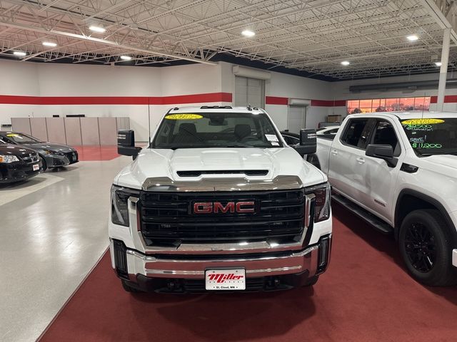 2024 GMC Sierra 3500HD Pro