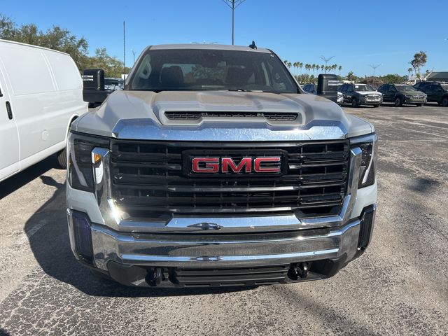 2024 GMC Sierra 3500HD Pro