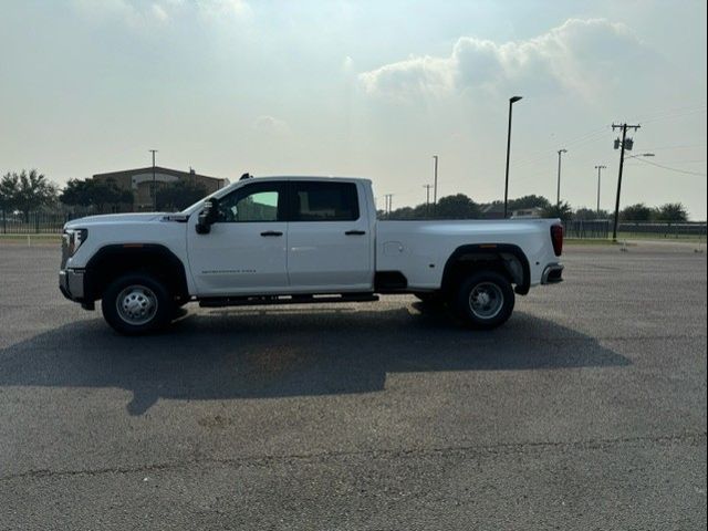 2024 GMC Sierra 3500HD Pro