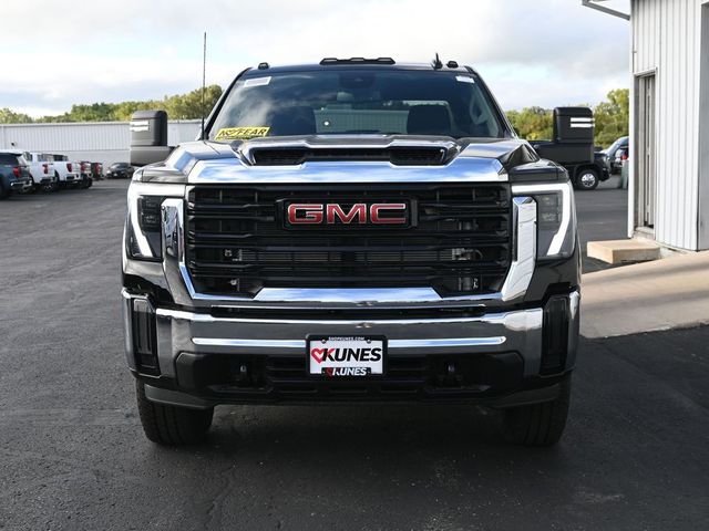 2024 GMC Sierra 3500HD Pro