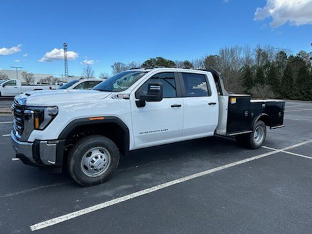 2024 GMC Sierra 3500HD Pro