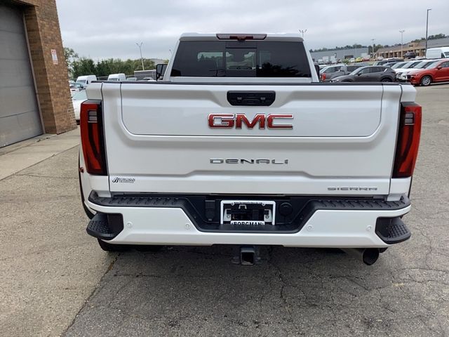 2024 GMC Sierra 3500HD Denali