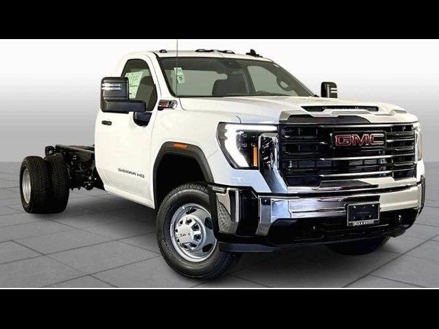 2024 GMC Sierra 3500HD Pro