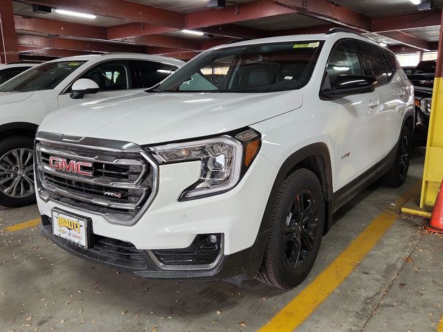 2024 GMC Terrain AT4